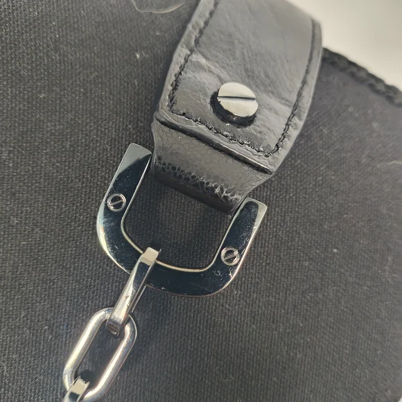 Black Leather Chain Shoulder Bag - Picture 5 of 10